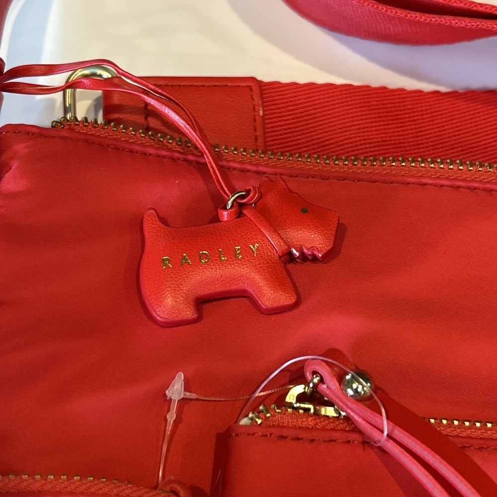 Radley London‎ Large Compartment Crossbody Bag RED Flaw - Picture 2 of 16